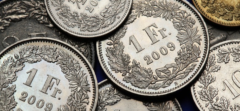 Przewalutowanie kredytów? Bankom nie podoba się pomysł KNF