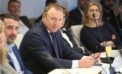 Wzrost na glinianych nogach. TVP może stracić połowę budżetu, jeśli PiS zakręci kurek