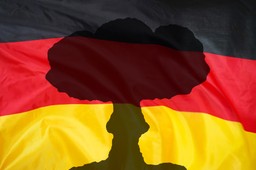 niemcy chcą własnej bomby atomowej. "na ameryce nie można już polegać"
