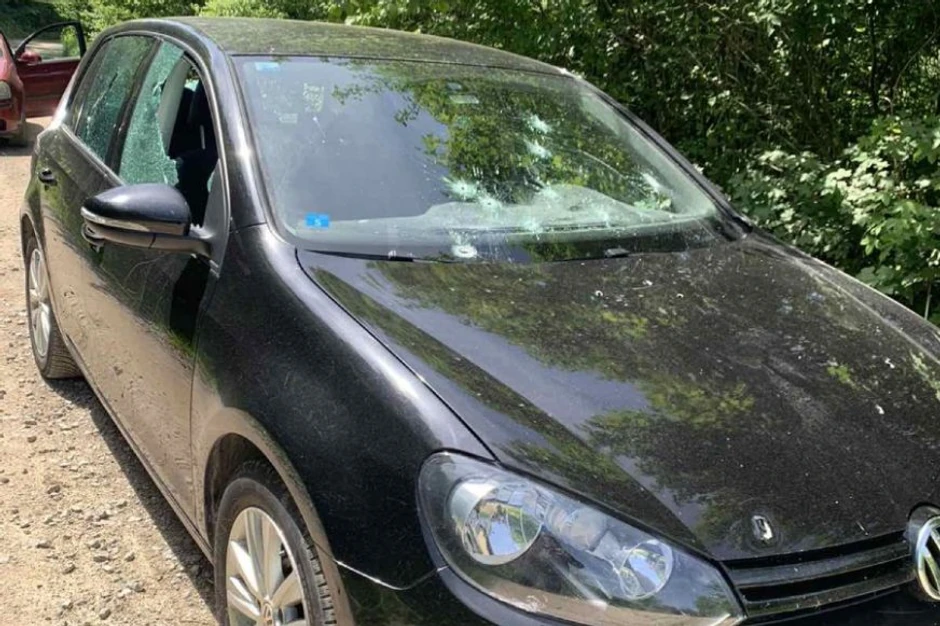 Izrešetan automobil od Ćuluma