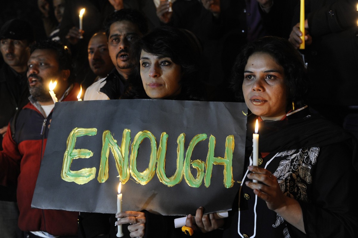 Modlitwa za ofiary ataku na szkołę w Peszawarze