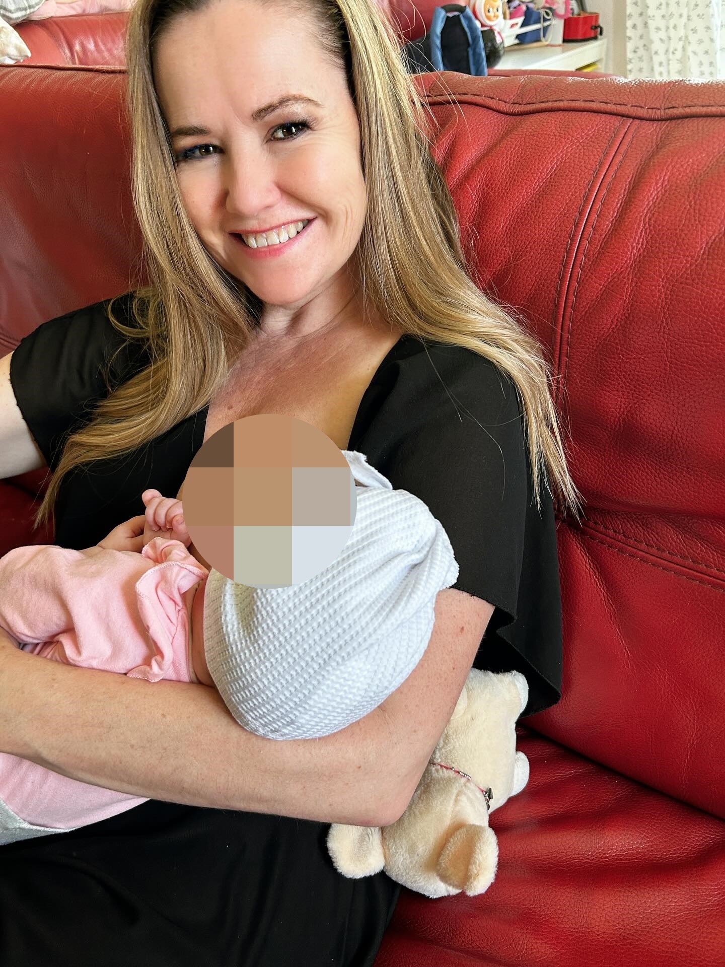 Zuzana Haasová na intímnej fotke s dcérkou Johannkou.