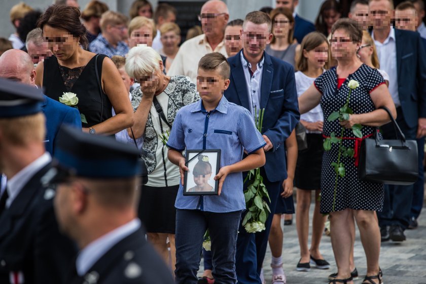 Pogrzeb dzieci utopionych w Darłówku