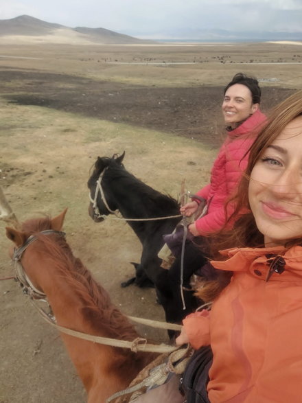 Martyna i Magda na koniach