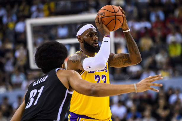 Liga NBA: LeBron James poprowadził Lakers do zwycięstwa. Zdobył 32 punkty, miał dziesięć asyst i siedem zbiórek