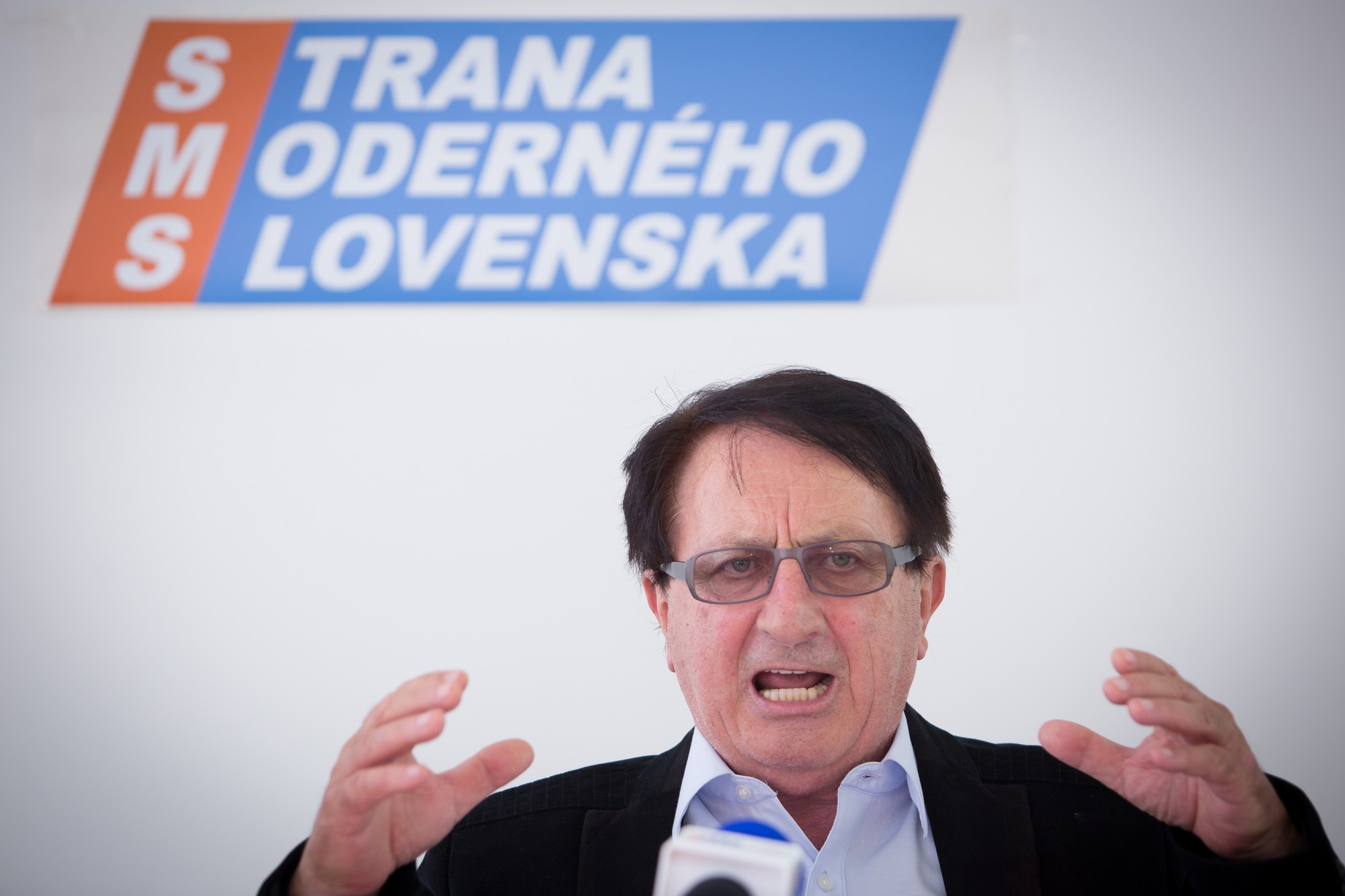 Expolitik Milan Urbáni.