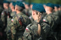 Dziennikarka Onetu: kobiety w wojsku są prymuskami, ale napotykają na wojskowy paternalizm