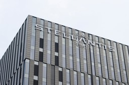 stellantis wezwał właścicieli prawie 113 tys. aut. chodzi o groźną usterkę silnika w tych modelach