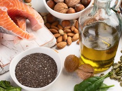 Chcesz zmienić nawyki żywieniowe na lepsze? Broń Boże nie wykluczaj z diety tłuszczów!