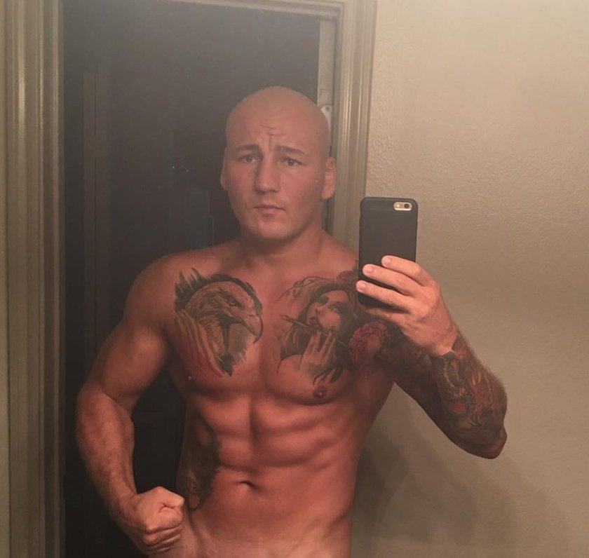 Artur Szpilka pokazał mięśnie. Ależ on ma formę!