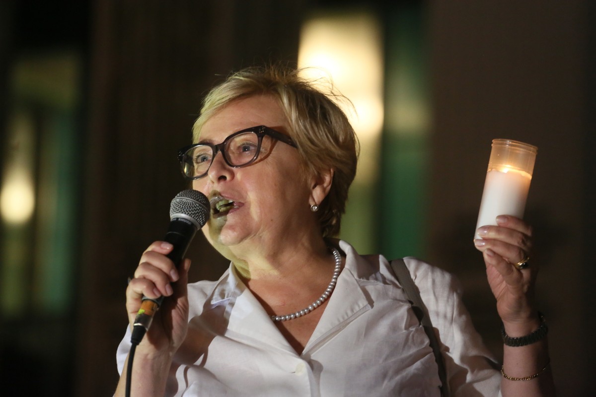 "Nie wy nam powinniście dziękować, tylko my wam - dziękuję, że uwierzyliście, że nie bronimy siebie, ale naszej Konstytucji i praw obywatelskich" - powiedziała Gersdorf