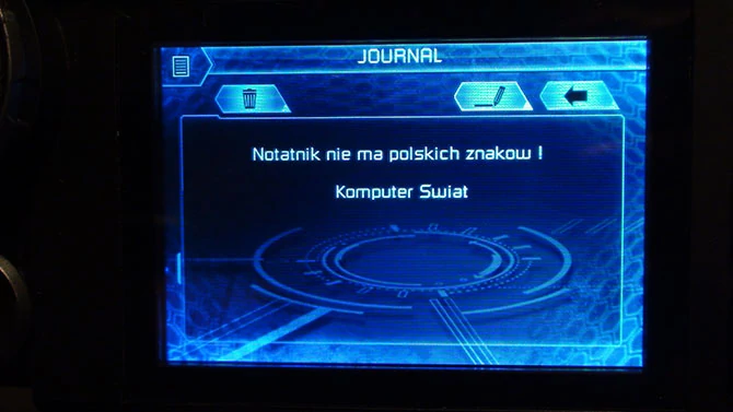 Notatnik, który możemy uruchomić na wyświetlaczu klawiatury, nie obsługuje polskich znaków