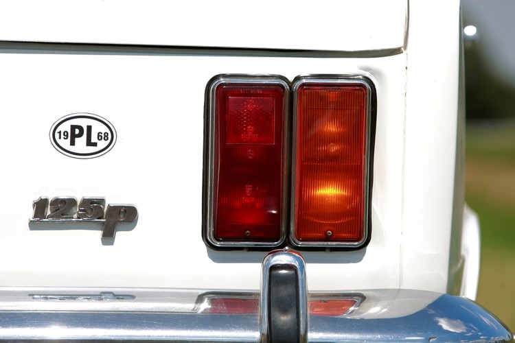 Fiat 125p z 1968 roku należący do Piotra Burcharda, dziennikarza magazynu 'Auto Świat Classic'