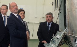 Macierewicz ogłasza: Co najmniej 50 - 70 helikopterów dla polskiej armii