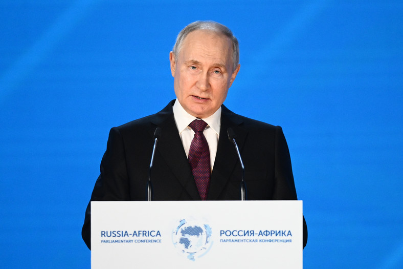 Władimir Putin przemawia podczas konferencji na temat szczytu Rosja-Afryka. Moskwa. Marzec 2023 r.