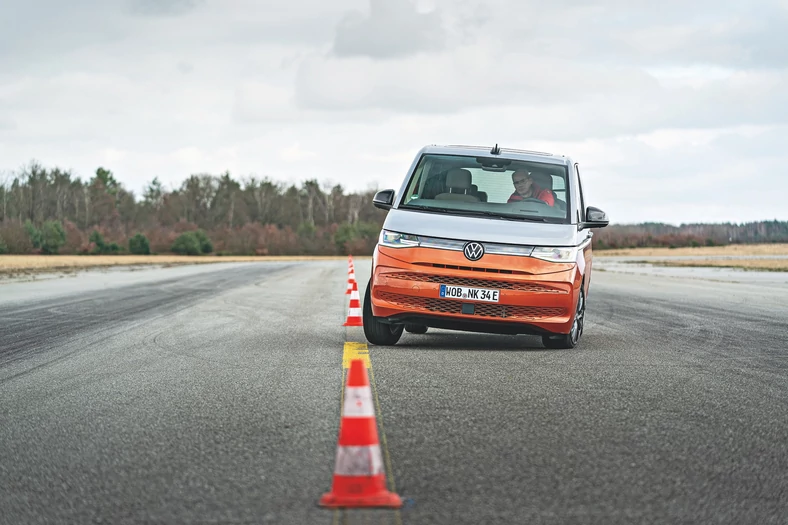 Volkswagen T7 Multivan 1.4 eHybrid (2022)