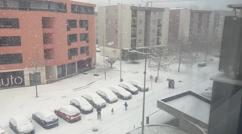 Sneg od jutros pada u Podgorici 