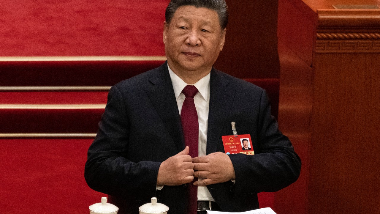 Władze w Berlinie biją na alarm, firmom grozi wstrzymanie produkcji. Chiny wyciągnęły asa z rękawa. Uzależnienie od Pekinu odbija się czkawką