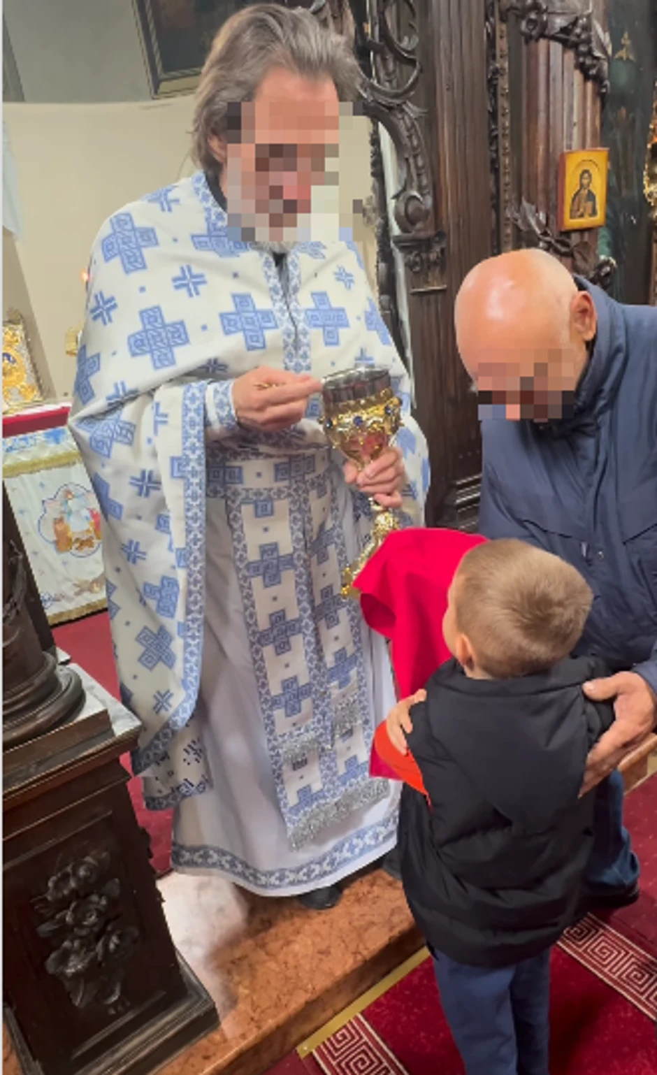 Mali Željko se pričestio