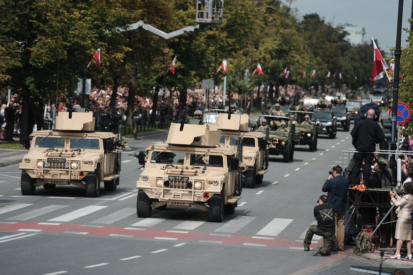  defilada z okazji święta Wojska Polskiego  