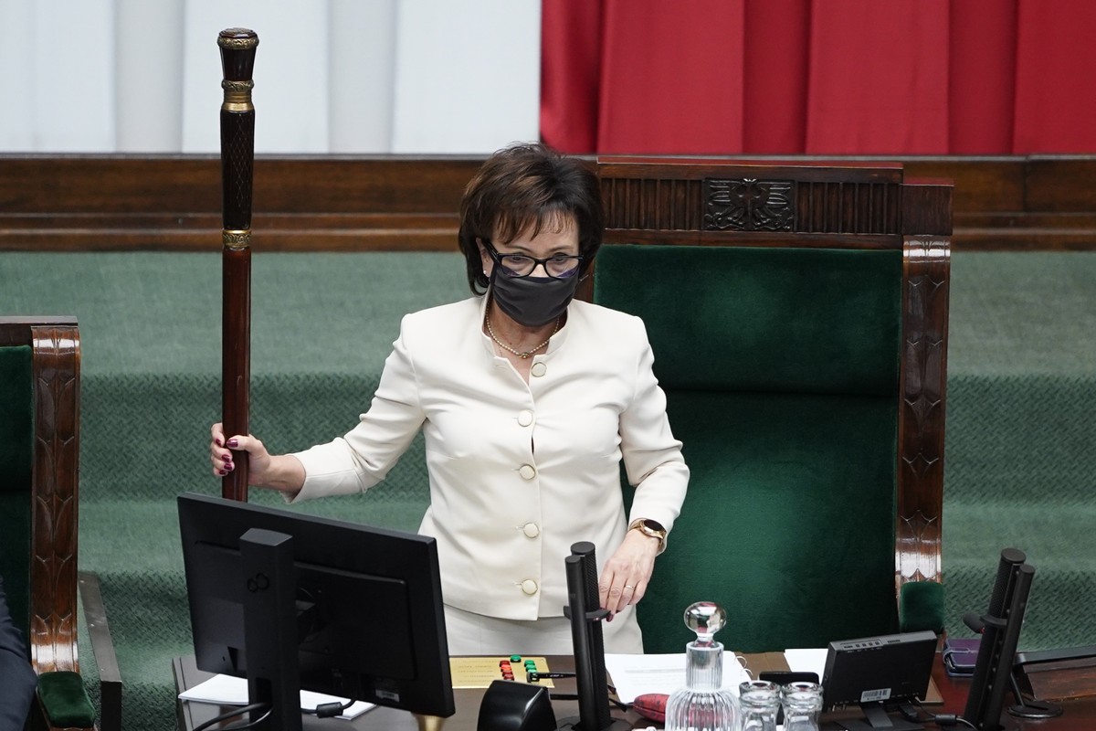 Lex TVN. Ustawa medialna przeciwko TVN. Głosowanie i debata w Sejmie. - Polska - Vimarsana News