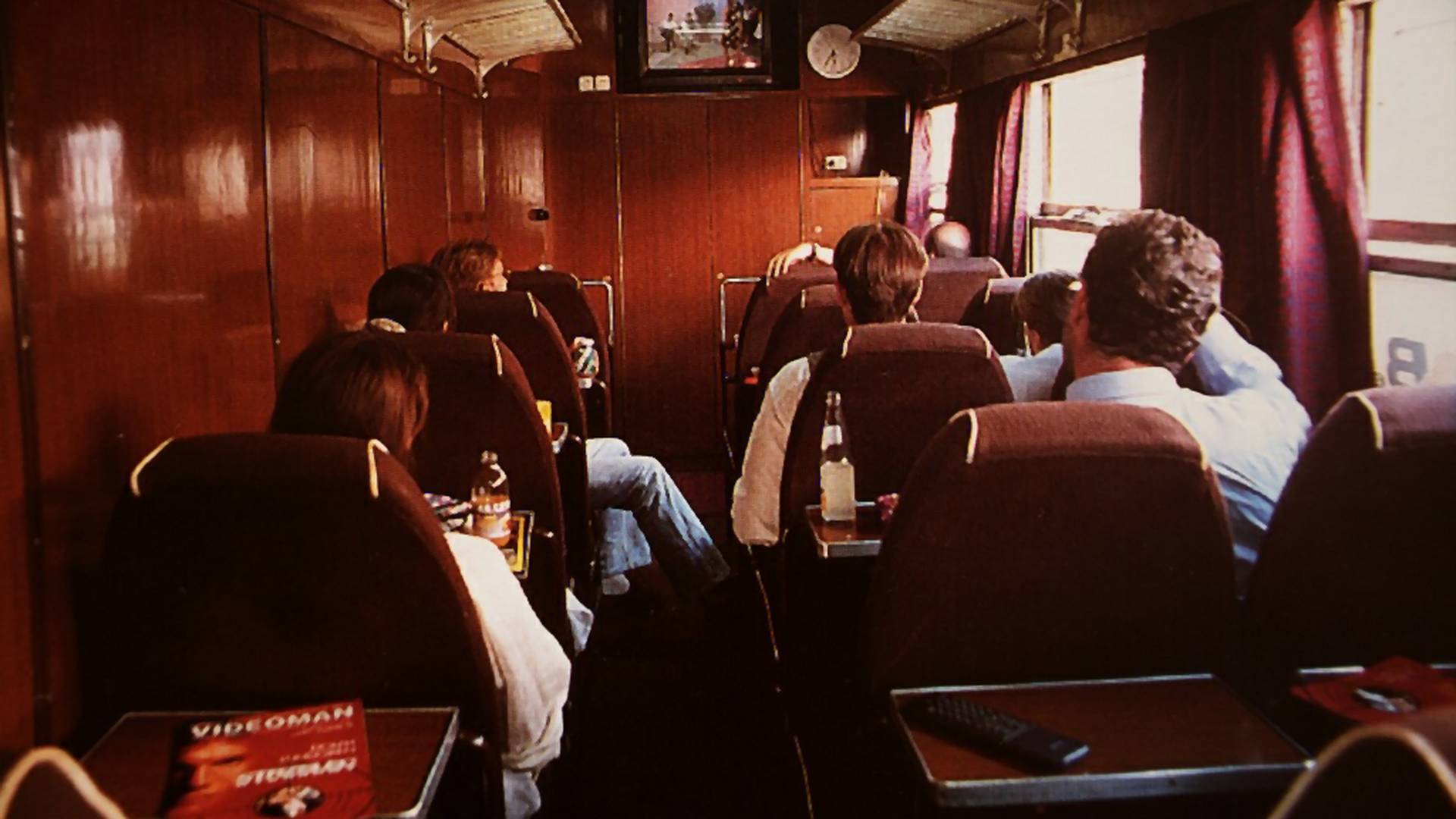 W latach 90. w Polsce jeździły wagony z telewizorem. "Konduktor zapraszał na film"
