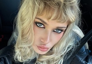 Crna senka za oči: Trend koji transformiše vaš izgled i daje dramatičan efekat