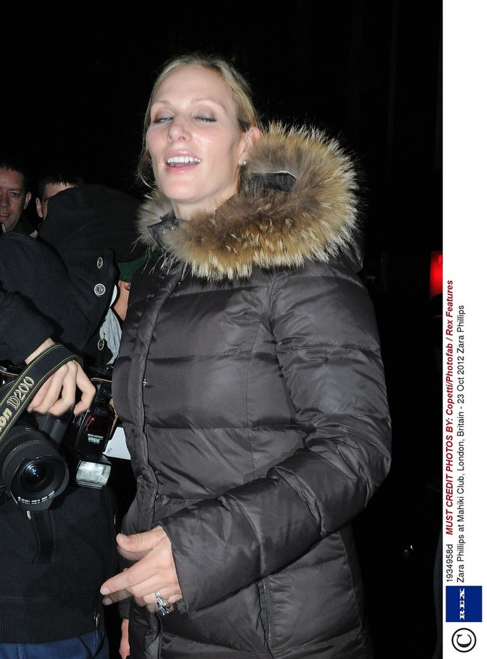 Zara Phillips opuszcza londyński klub Mahiki o 3 rano / fot. East News