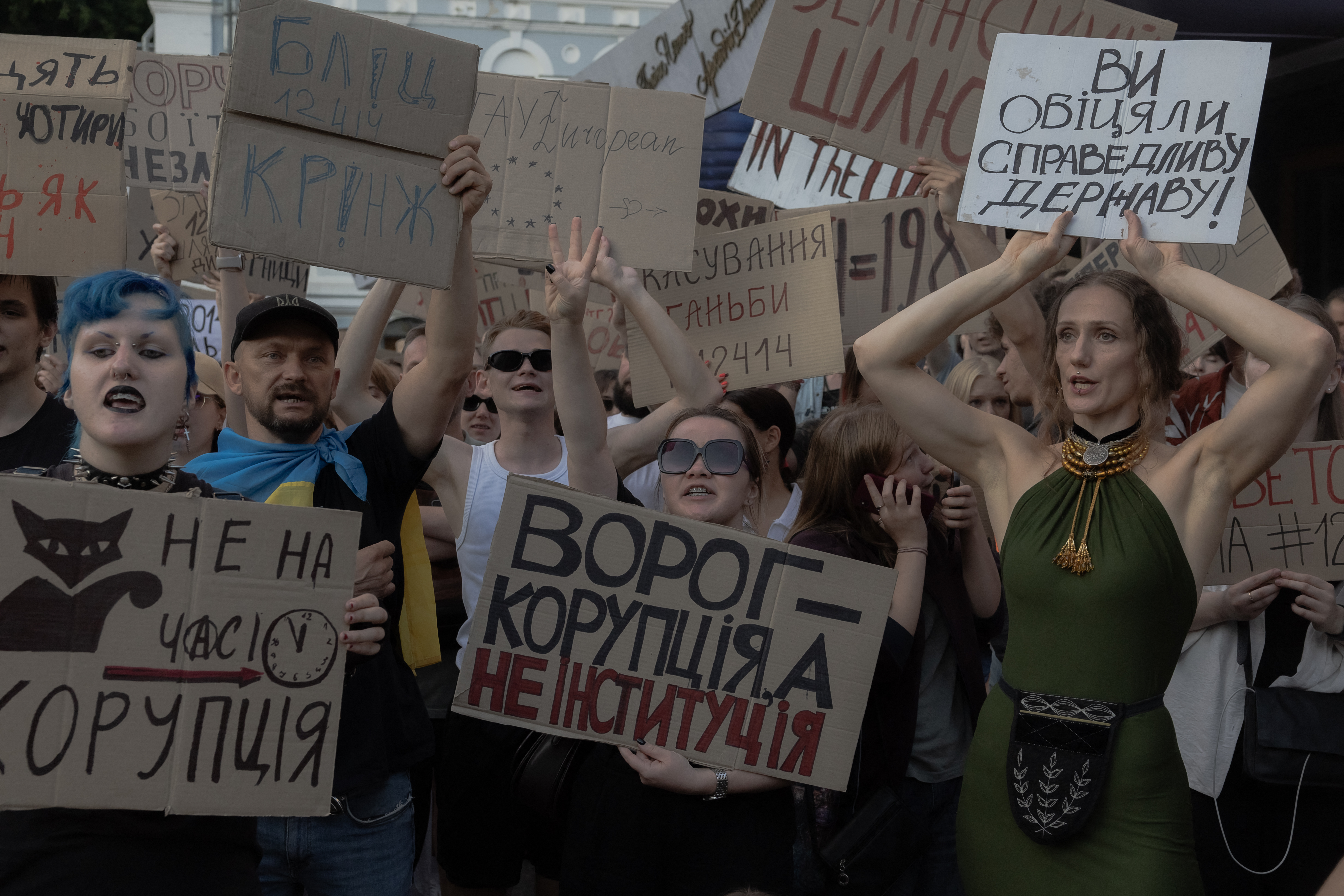 Kyiv: migliaia in piazza contro legge anticorruzione