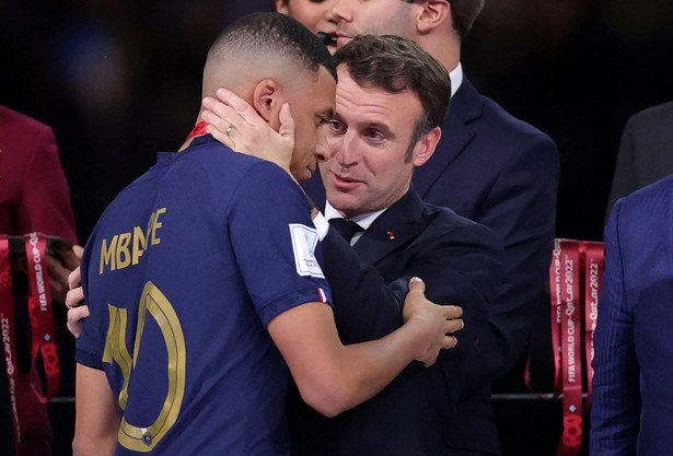 Kylian Mbappe i Emmanuel Macron