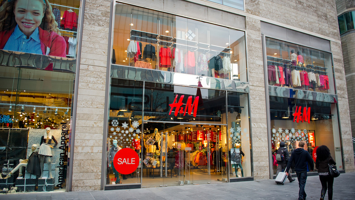 Klienci wzywają do bojkotu H&M. Powodem podejrzenia o rasizm - Dziecko