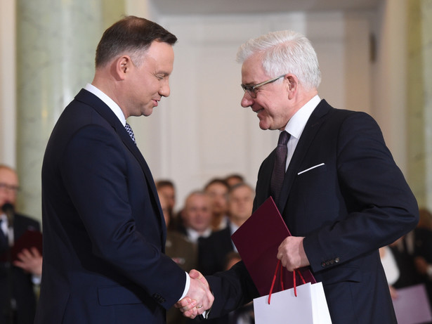 Prezydent Andrzej Duda powołuje Jacka Czaputowicza na stanowisko ministra spraw zagranicznych.