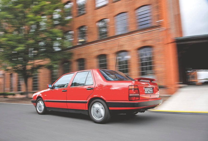 Lancia Thema 8.32 (1986-1992)