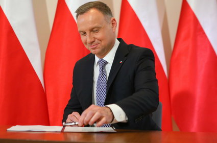 Klamka zapadła. Prezydent podpisał się pod gigantyczną dziurą w budżecie