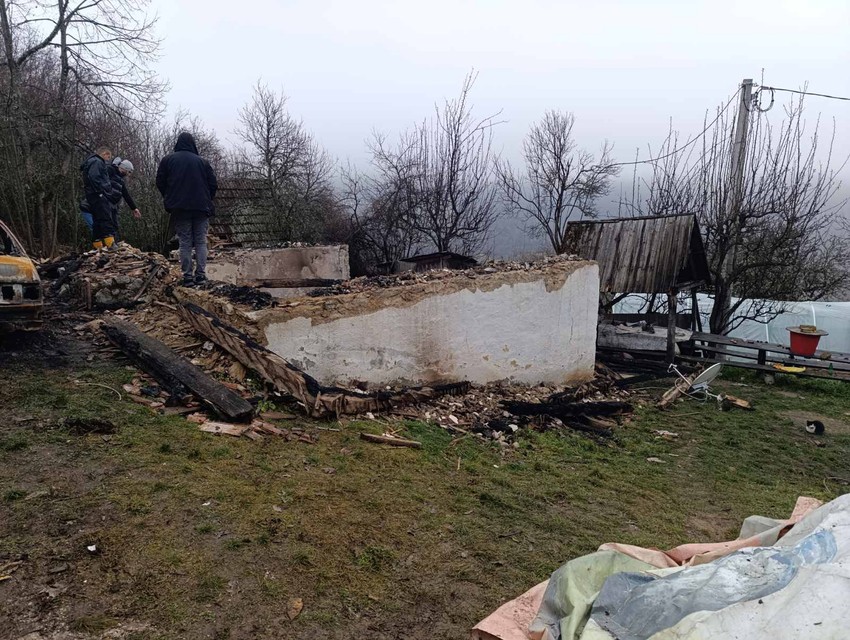 Izgorela kuća u selu Penezići kod Priboja