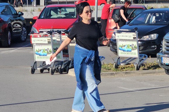 "GLEDAŠ I NE PRIHVATAŠ STVARNOST" Andreana Čekić o pokojnom bratu Darka Lazića: Slomila se, pa opisala kako je sada u kući pevača