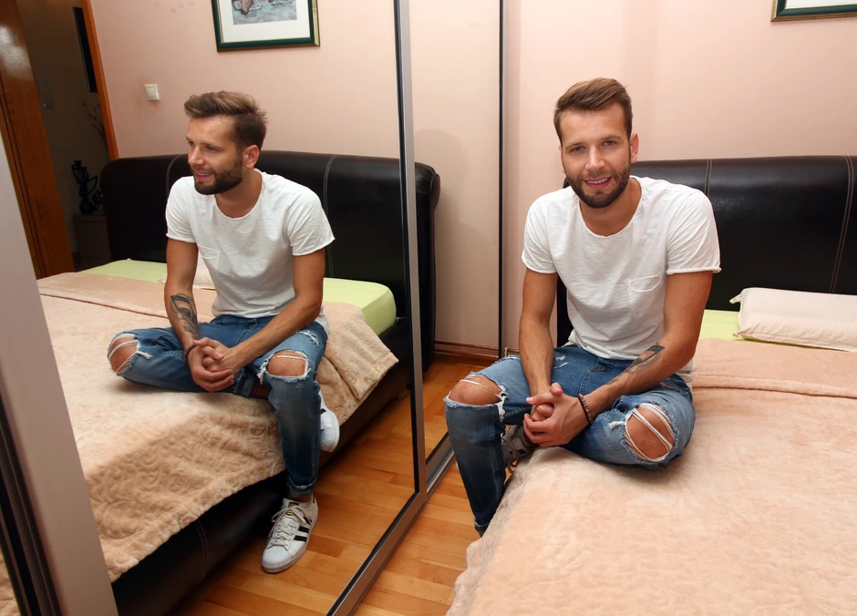 Vlada Savić spavaća soba u porodičnom domu