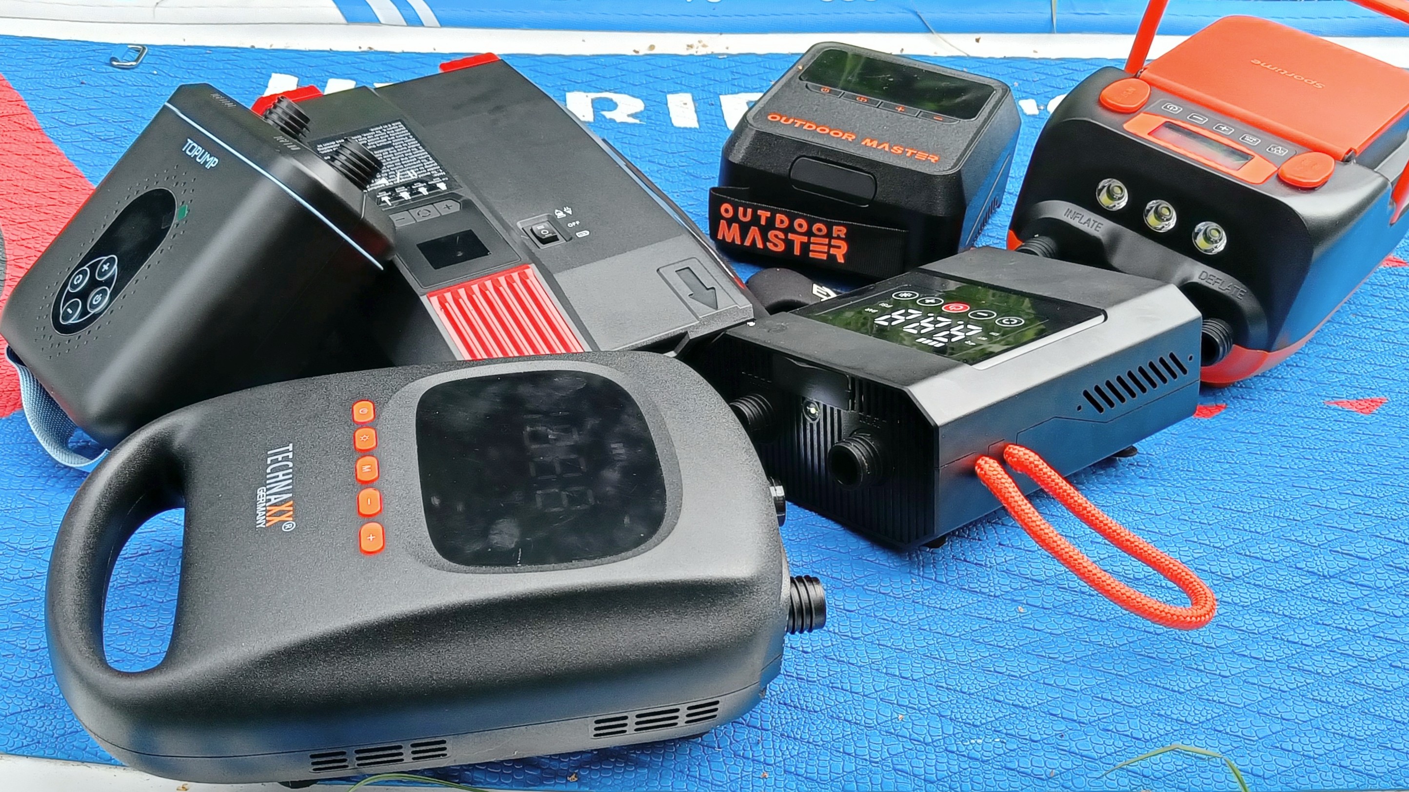 Top 10: Die beste elektrische SUP-Pumpe im Test – perfekt für Schlauchboot & Co. | heise online bestenlisten