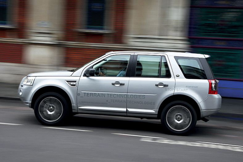 Genewa 2009: limitowany Range Rover Westminster i stop/start dla Freelandera 2