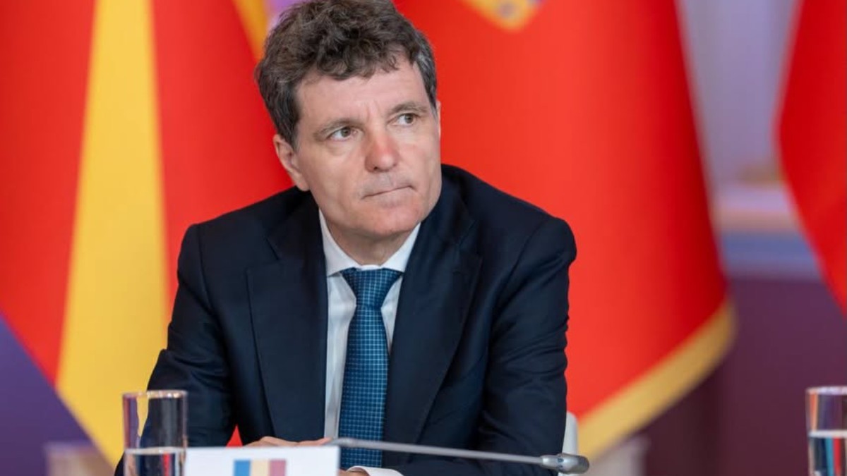 De ce președintele Nicușor Dan nu reformează SIE, o instituție cu rol vital în timpul războiului Rusiei asupra Europei

