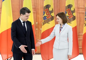 Nikušor Dan i Maja Sandu