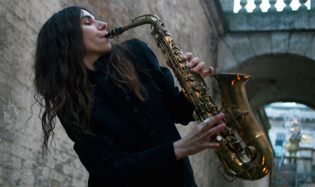 Zapiski z Kosowa. PJ Harvey przedstawia nowy klip