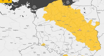 Śnieg i szklanka. IMGW wydaje nowe ostrzeżenia. To przed intensywnymi opadami obowiązuje od godz. 15