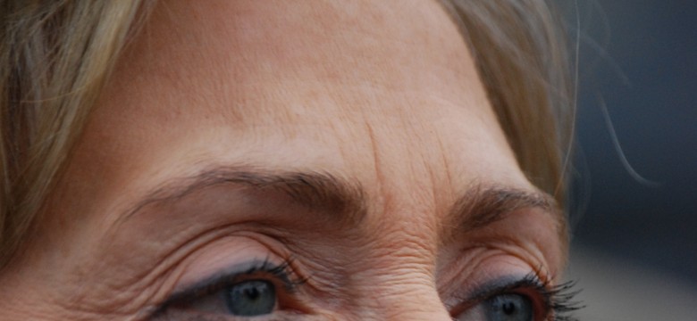 Hillary Clinton ma problemy. Ściśle tajne maile w prywatnej poczcie