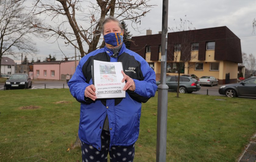 Protest w Lutomiersku - nie chcą kolei dużych prędkości