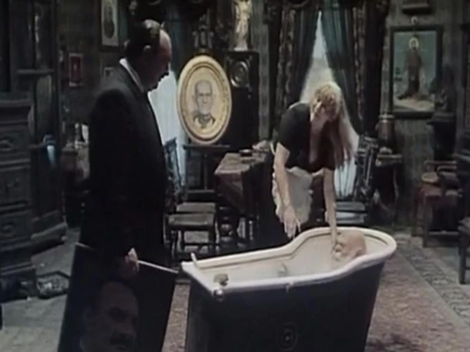 Film "Maratonci trče počasni krug"