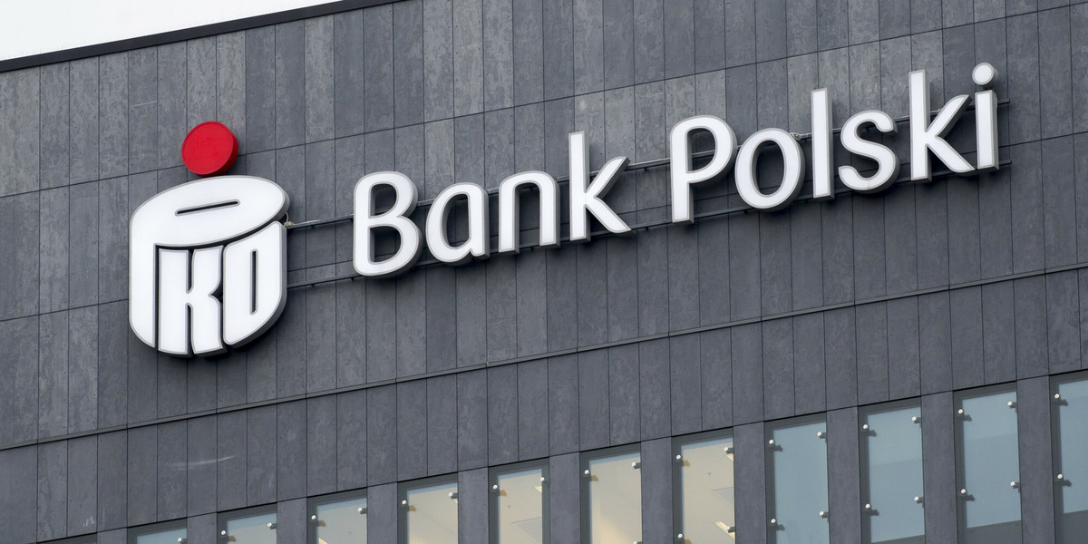 Kadrowa miotła dotarła do PKO BP. Walne zgromadzenie akcjonariuszy odwołało ośmiu z dziesięciu członków rady nadzorczej banku.