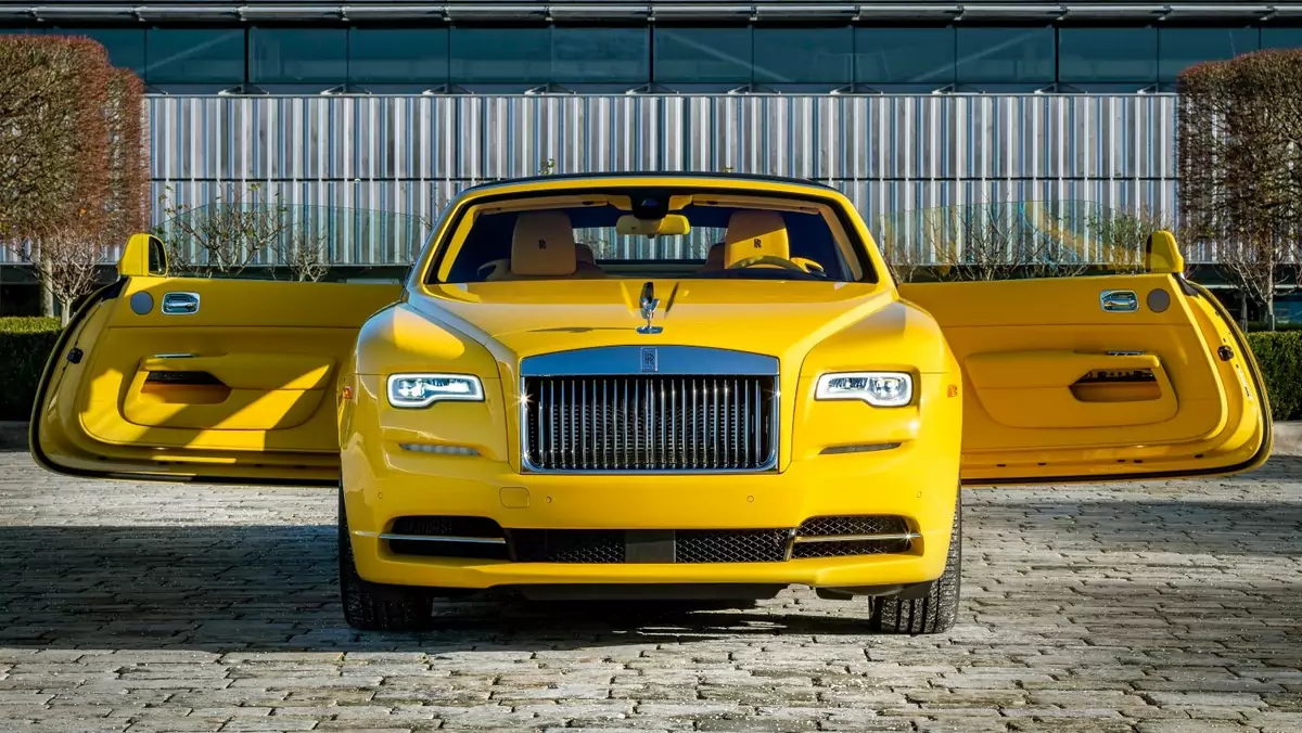 Rolls-Royce Dawn Fux Bright Yellow