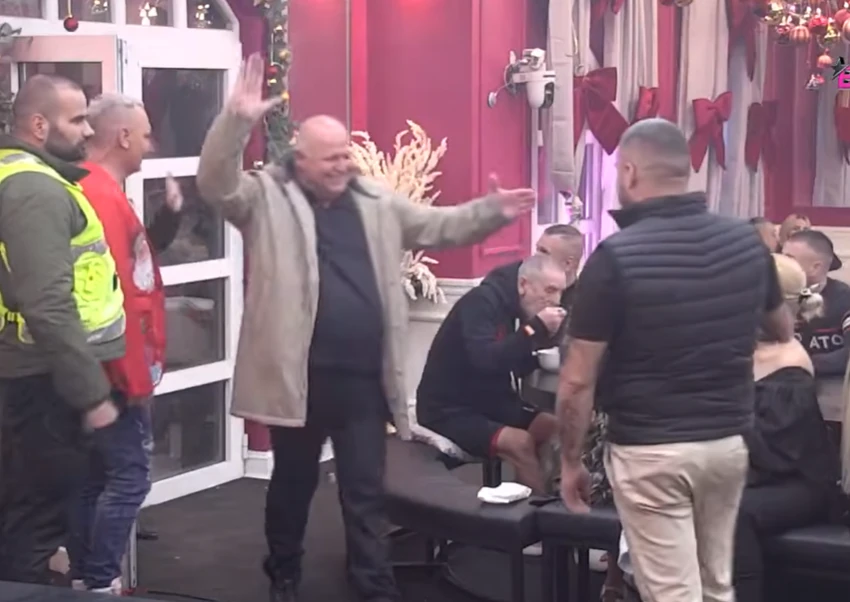 Aneli urla, našla se licem u lice sa Asminovom porodicom u Eliti: Oni joj sasuli odmah sve u lice