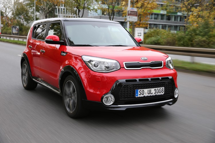 Najtańsza nowa kia soul to wersja M z silnikiem benzynowym 1.6/132 KM - samochód kosztuje od 59 900 zł.